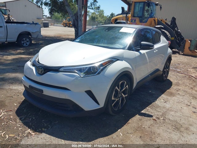 Toyota C-HR XLE 2019 JTNKHMBX3K1045221 Image 2