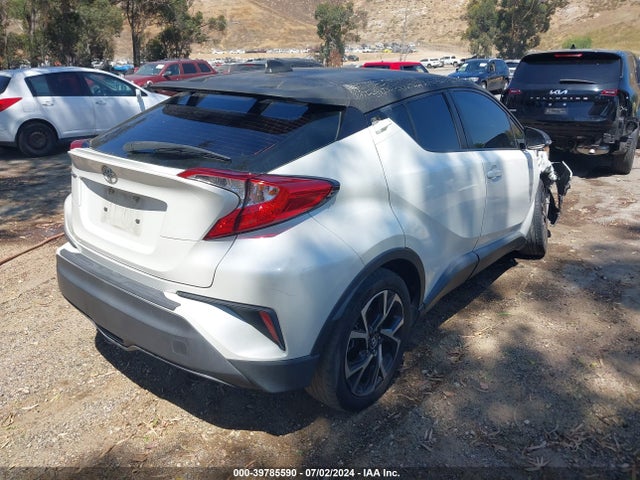 Toyota C-HR XLE 2019 JTNKHMBX3K1045221 Image 4