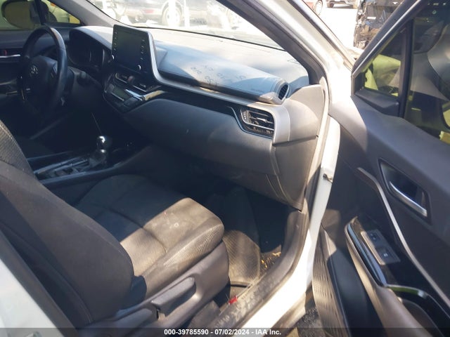 Toyota C-HR XLE 2019 JTNKHMBX3K1045221 Image 5