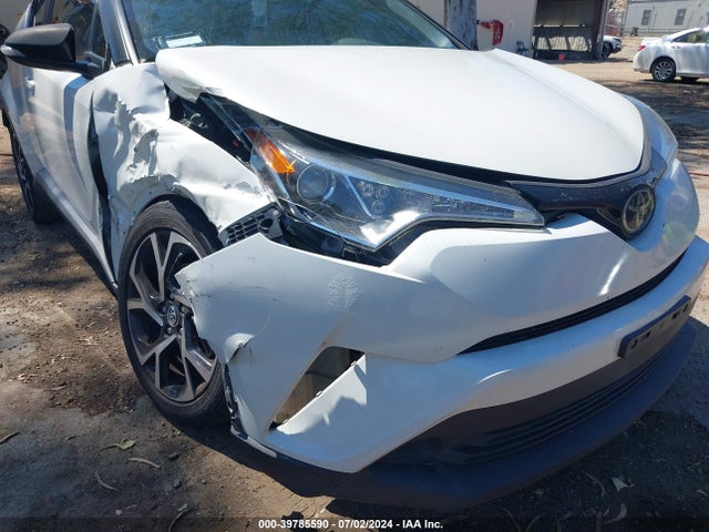 Toyota C-HR XLE 2019 JTNKHMBX3K1045221 Image 6