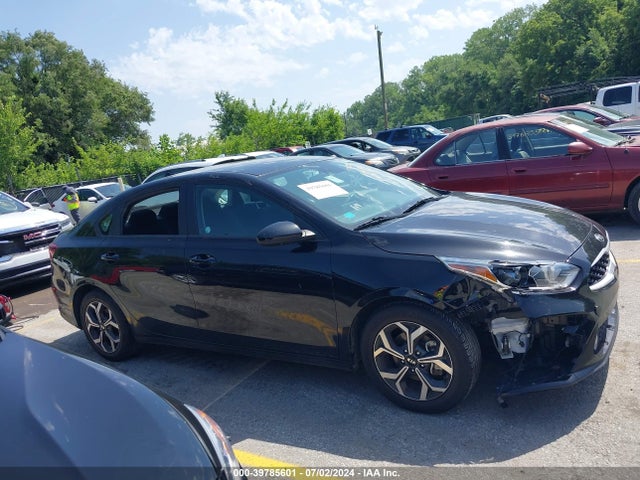 2021 Kia Forte Lxs მანქანა იყიდება აუქციონზე, vin: 3KPF24AD0ME310076, აუქციონის ნომერი: 39785601