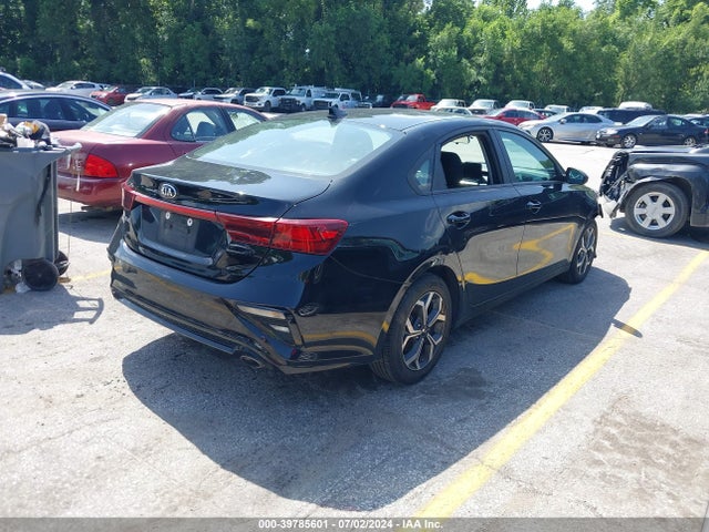 2021 Kia Forte Lxs მანქანა იყიდება აუქციონზე, vin: 3KPF24AD0ME310076, აუქციონის ნომერი: 39785601