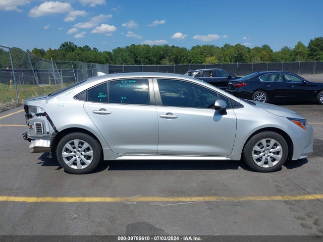 Toyota COROLLA LE 2022 JTDEPMAEXN3017607 Image 13