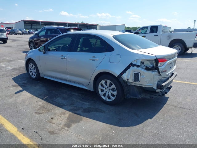 Toyota COROLLA LE 2022 JTDEPMAEXN3017607 Image 3