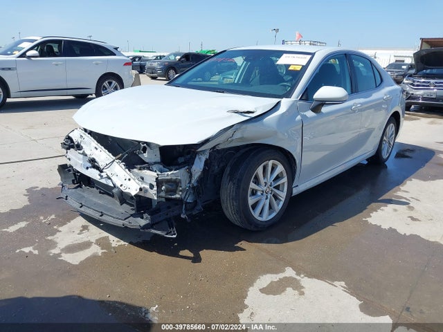Toyota CAMRY LE 2023 4T1C11AK7PU112079 Image 2