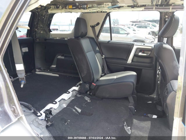 Toyota 4runner Sr5 Premium 2022 JTENU5JR2N6064934 Image 8