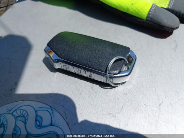 5XXG14J28MG017099 KIA K5 LXS