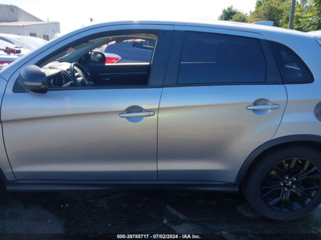 JA4AP3AU0HZ037604 Mitsubishi Outlander Sport 2.0 Le