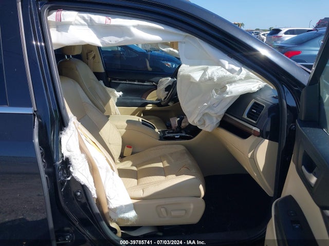 5TDYKRFH6FS092493 Toyota Highlander Limited V6