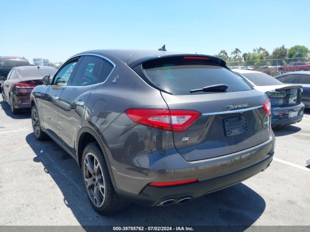 ZN661XUA2JX270521 Maserati Levante