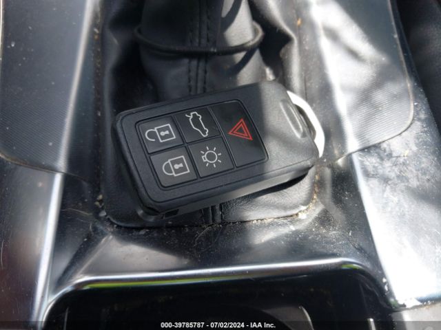 LYV402TMXHB130975 Volvo S60 Inscription T5 Platinum