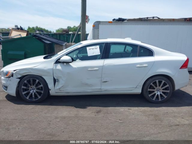 LYV402TMXHB130975 Volvo S60 Inscription T5 Platinum