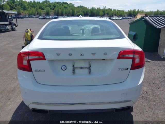 LYV402TMXHB130975 Volvo S60 Inscription T5 Platinum