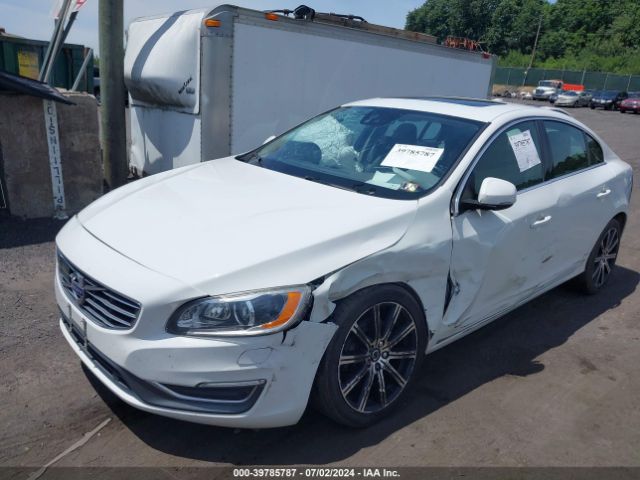 LYV402TMXHB130975 Volvo S60 Inscription T5 Platinum