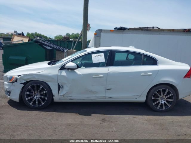 LYV402TMXHB130975 Volvo S60 Inscription T5 Platinum