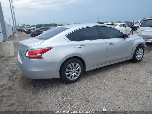 Nissan Altima 2.5 S 2015 1N4AL3AP3FC181763 Image 4