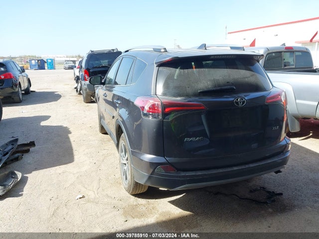 Toyota Rav4 Xle 2017 2T3WFREV8HW379600 Image 3