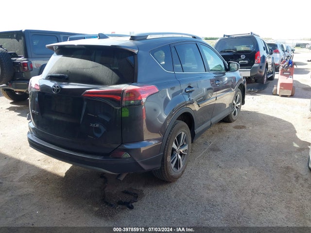 Toyota Rav4 Xle 2017 2T3WFREV8HW379600 Image 4