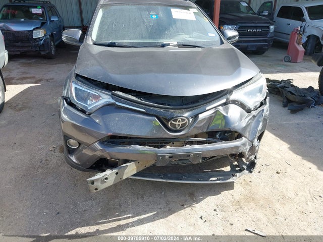 Toyota Rav4 Xle 2017 2T3WFREV8HW379600 Image 6