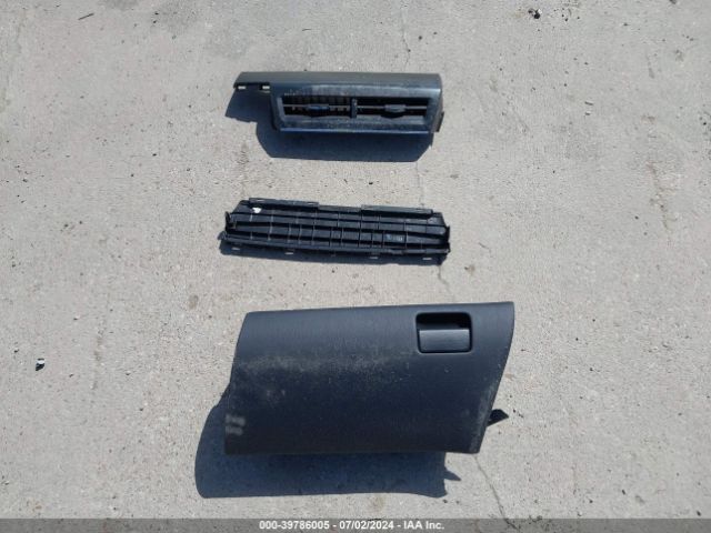 JTDZN3EU7HJ071644 Toyota Prius V Three