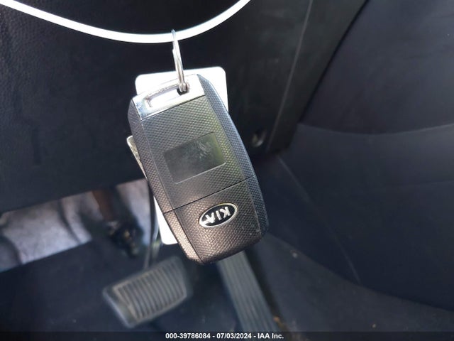 KIA Soul 2016 KNDJN2A26G7273852 Image 11