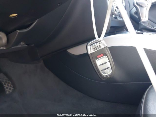 WAUCFAFR8EA047766 Audi A5 2.0t Premium