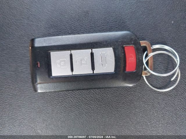JA4AZ3A35KZ042242 Mitsubishi Outlander Sel