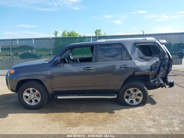 Toyota 4RUNNER SR5 2015 JTEBU5JR1F5244447 Image 14