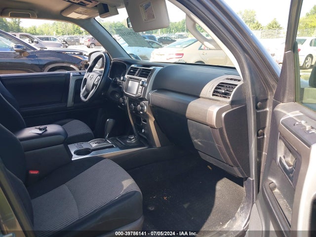Toyota 4RUNNER SR5 2015 JTEBU5JR1F5244447 Image 5