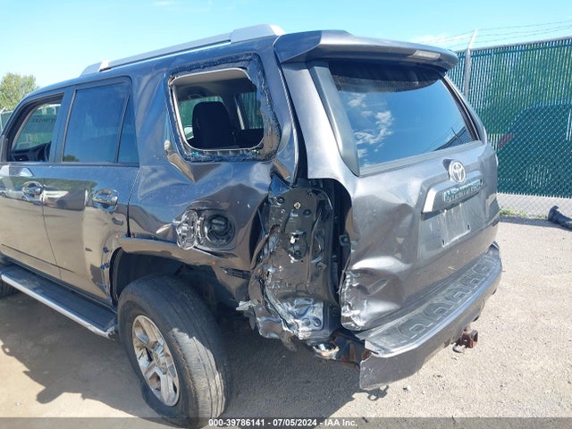Toyota 4RUNNER SR5 2015 JTEBU5JR1F5244447 Image 6