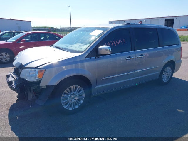 2C4RC1JG5GR111241 Chrysler Town & Country Limited