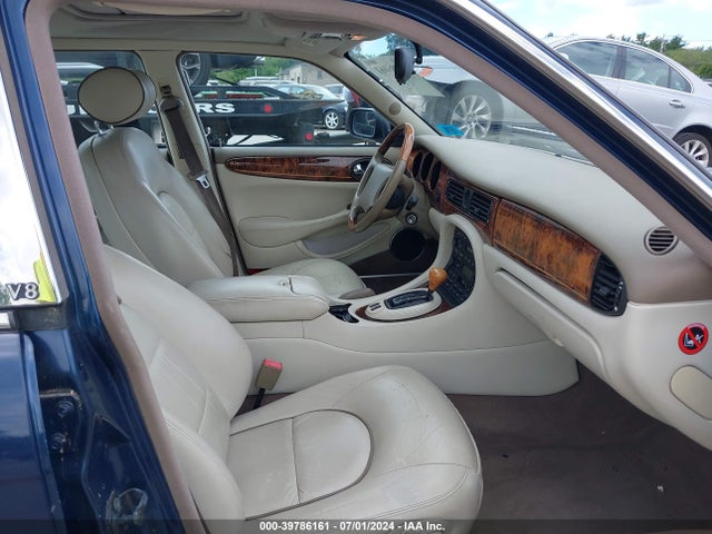 1999 JAGUAR XJ8 SAJKD604XXC869363 Photo 4