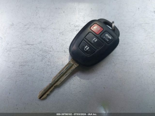 2T1BURHE9KC222160 Toyota COROLLA LE