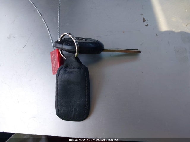 2006 MINI COOPER S WMWRE33566TN27627 Photo 10