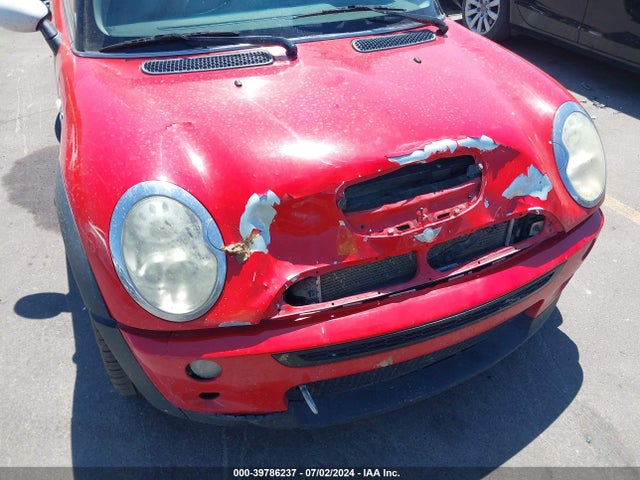 2006 MINI COOPER S WMWRE33566TN27627 Photo 5