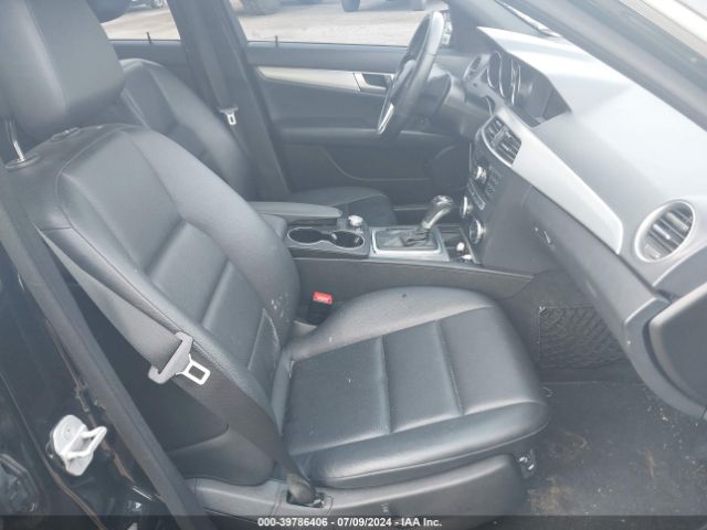 WDDGF8AB1EG230713 Mercedes-Benz C 300 Luxury 4matic/sport 4matic