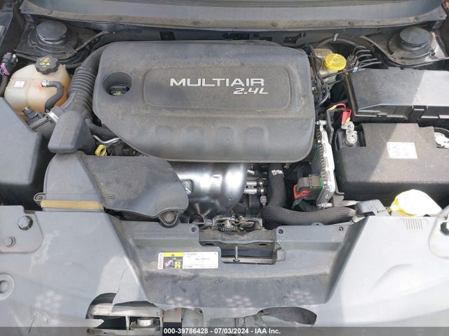 1C4PJLCB2FW781135 Jeep Cherokee Latitude Altitude