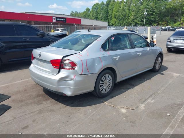 1VWAP7A33EC008839 Volkswagen Passat 2.5l S