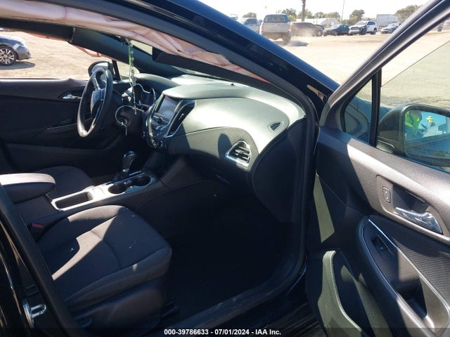 Chevrolet CRUZE LT 2019 1G1BE5SM9K7103671 Image 5