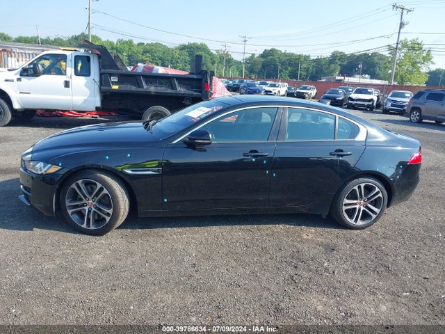 SAJAJ4BVXHA957793 Jaguar Xe 35t Premium