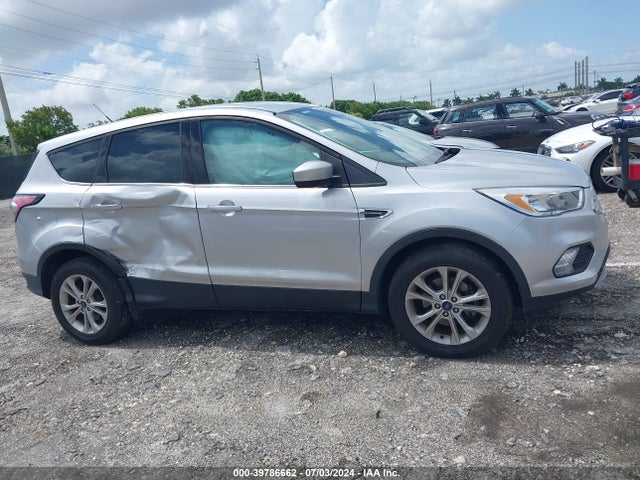 Ford ESCAPE SE 2017 1FMCU0GD9HUE17076 Image 13