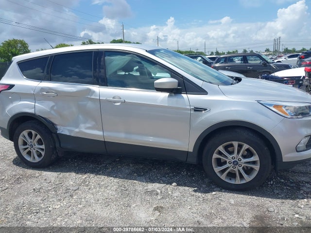 Ford ESCAPE SE 2017 1FMCU0GD9HUE17076 Image 6