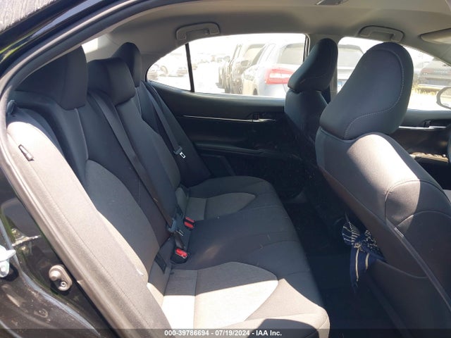 Toyota CAMRY LE 2022 4T1C11AK7NU656420 Image 8