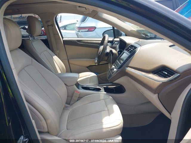 5LMCJ3B98FUJ31131 Lincoln Mkc Black Label