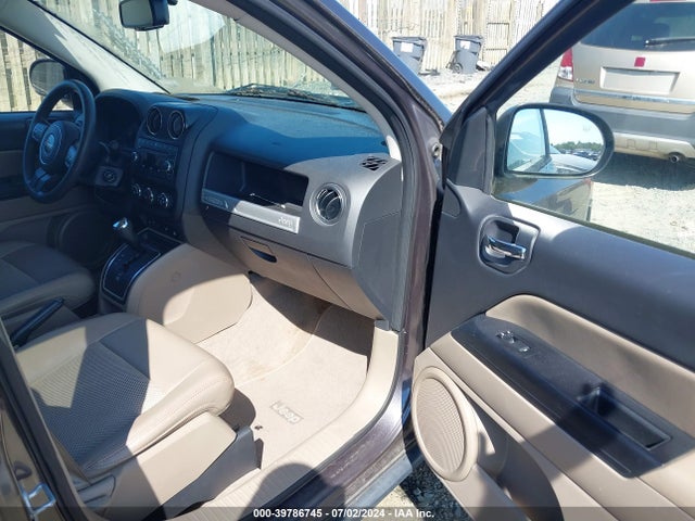 Jeep Compass Altitude Edition 2015 1C4NJCBA2FD198558 Image 5