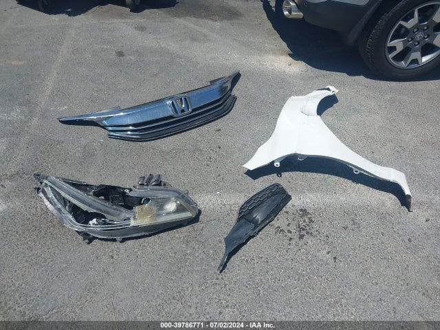Honda ACCORD LX 2017 1HGCR2F39HA084486 Image 12