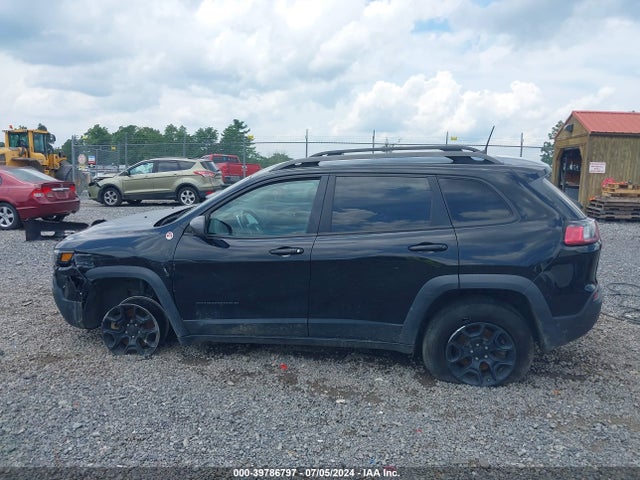 1C4PJMBN1KD168320 Jeep Cherokee Trailhawk Elite 4x4
