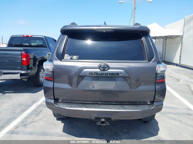 Toyota 4RUNNER SR5 2017 JTEZU5JR2H5158629 Image 16