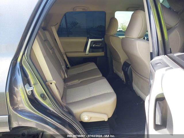 Toyota 4RUNNER SR5 2017 JTEZU5JR2H5158629 Image 8