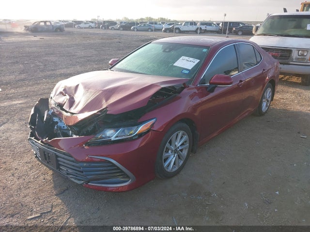 Toyota CAMRY LE 2022 4T1R11AK9NU049073 Image 2